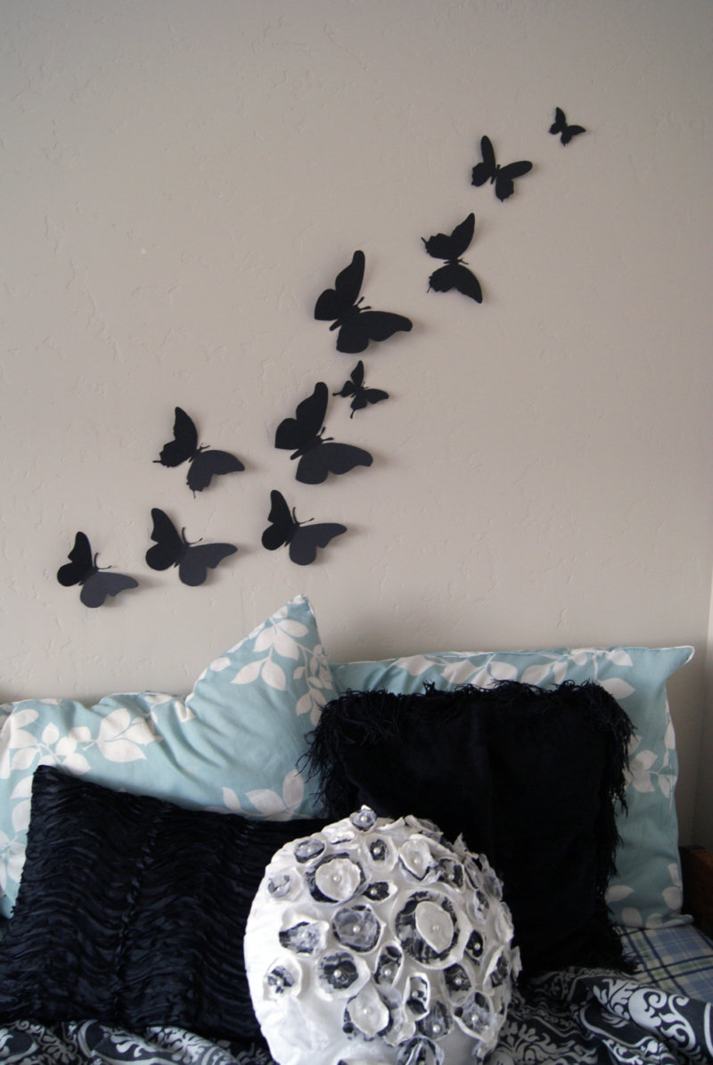 Декор стен бабочками